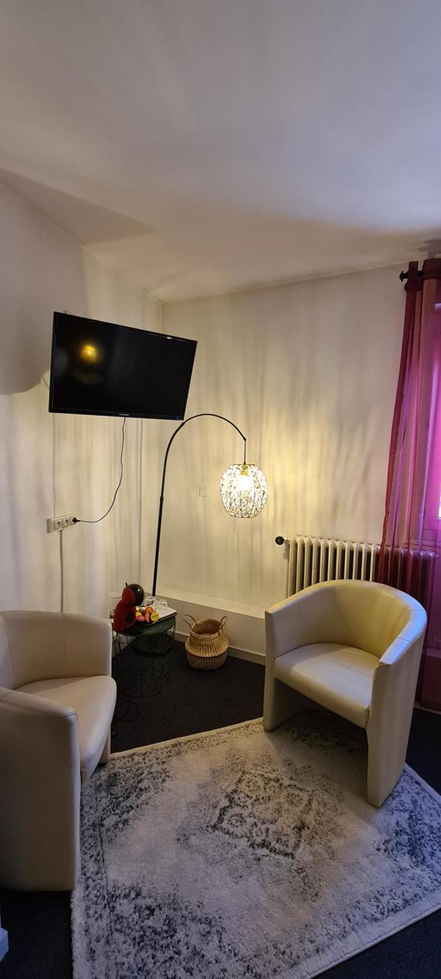 Отель La Truite De La Loue Quingey Экстерьер фото